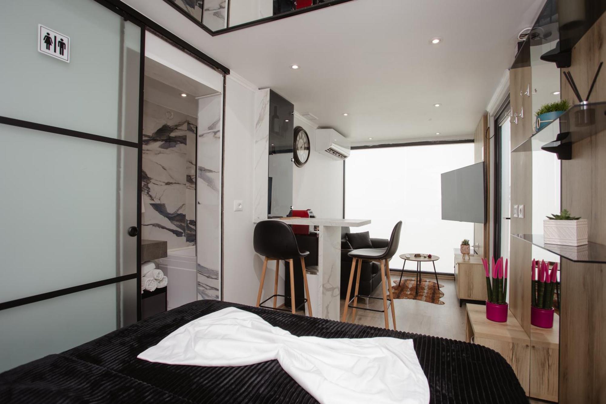 446 Tiny House Shiroke Villa Екстериор снимка